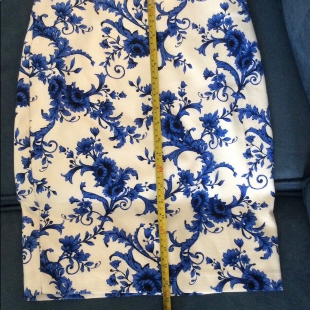 CUTE FOREVER 21 SKIRT IN BLUE & WHITE-VERY STYLISH - Picture 7 of 7
